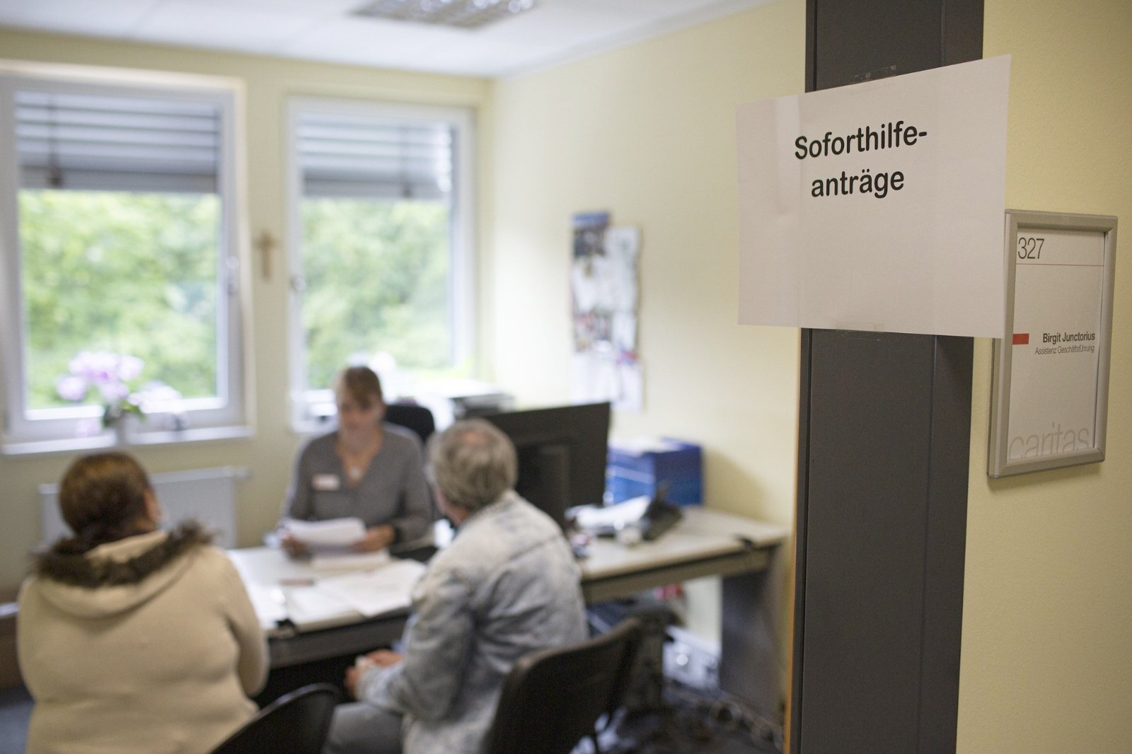Caritas-Ehrenamtsportal bietet Lebens-, Alltags- und Nachbarschaftshilfe. Neu: digitale EhrenamtsmöglichkeitenCaritasStiftung im Gespräch informiert digital über „Stiften, Spenden, Steuern sparen“ (c) Philipp Spalek/Caritas international